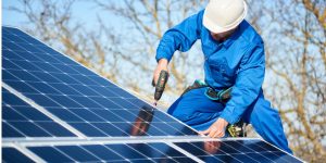 Installation Maintenance Panneaux Solaires Photovoltaïques à Etroussat